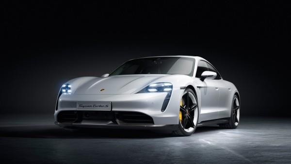 Porsche ja Lucasfilm suunnittelevat Tähtien sota -avaruusaluksen taycan -inspiroimaa urheiluautoa