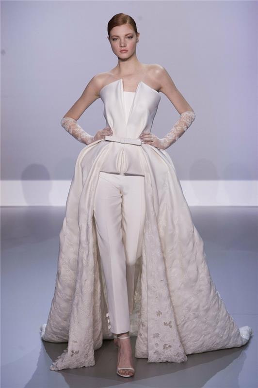 Ralph Russo Haute Couture -rekisteritoimisto pukeutuu morsiamen naisten pukuun