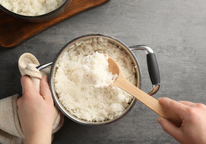 Riisin ruokavaliossa keitetty valkoinen riisi on ihanteellinen täyteaine