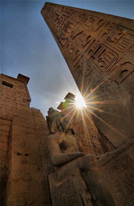 Matkustaa Egyptiin Luxor -temppeliin