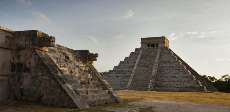 Kohteet 2020 Chichén Itzá Meksikon historiallinen rauniopaikka houkuttelee turisteja