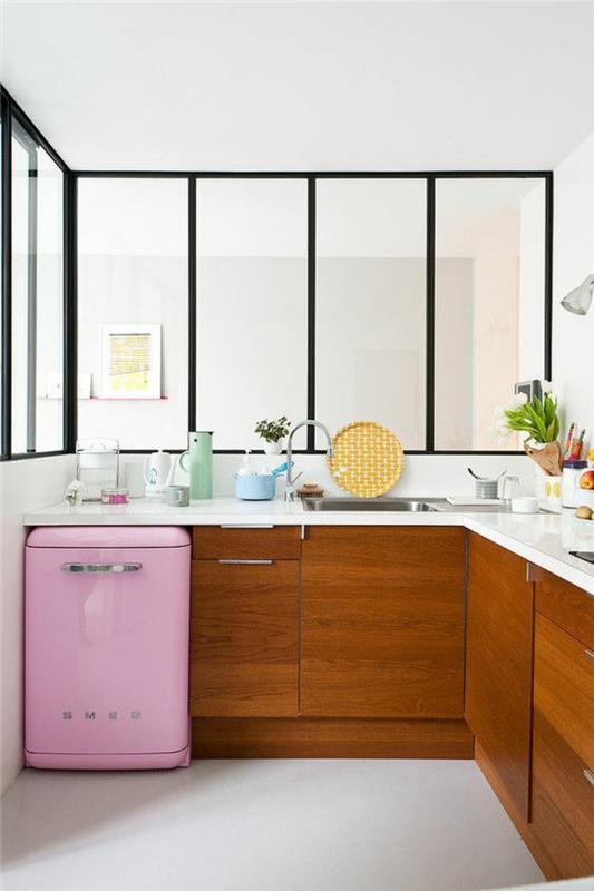 Retro -jääkaapit Smeg Retro -jääkaappi vaaleanpunainen pieni keittiön perusyksikkö