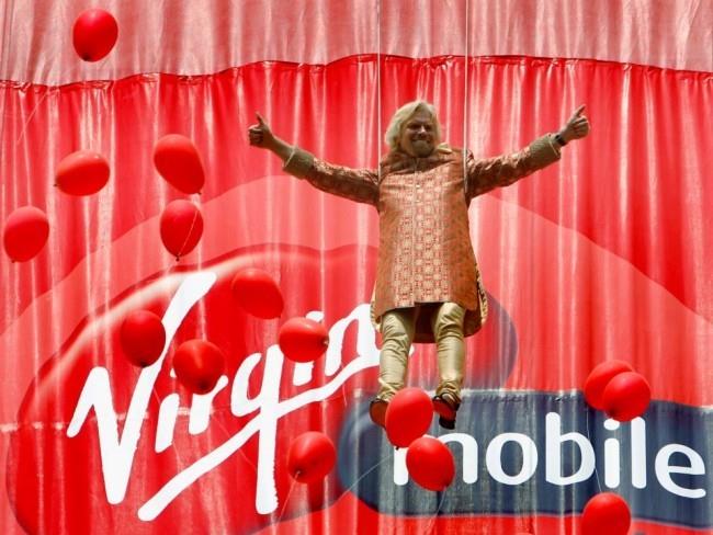 Richard Branson ylellinen miljardööri menestyvä yrittäjä Virgin Group perusti 360 yritystä Mibilfunknetz