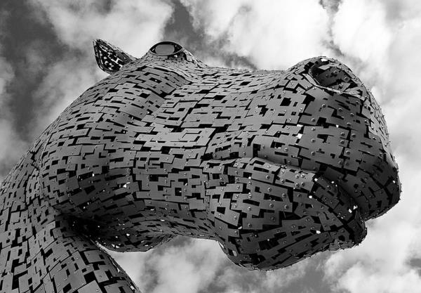 Giant Kelpiesin hevosen pääveistokset skotlantilainen arkkitehtuuri