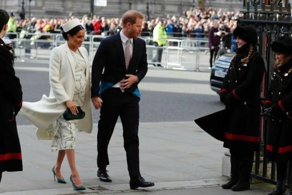 Kuninkaallinen poikavauva prinssi Harry Meghan Markle