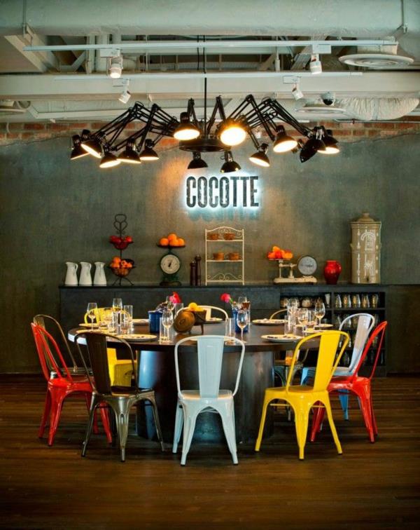 valot kaupunkien yöelämä ruokapöydät värikkäät tuolit onnellinen cocotte