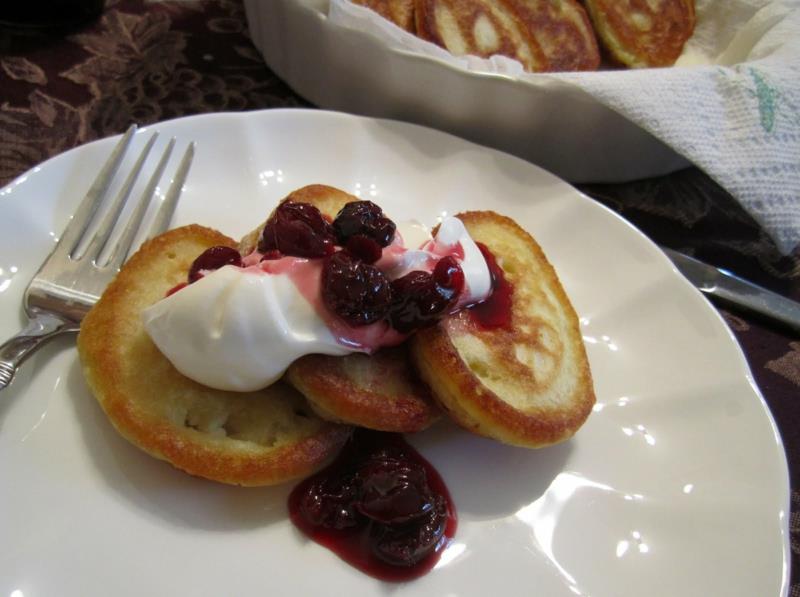 Venäjä Olady -pannukakkutaikinan reseptit pannukakkuja maailmanlaajuisesti