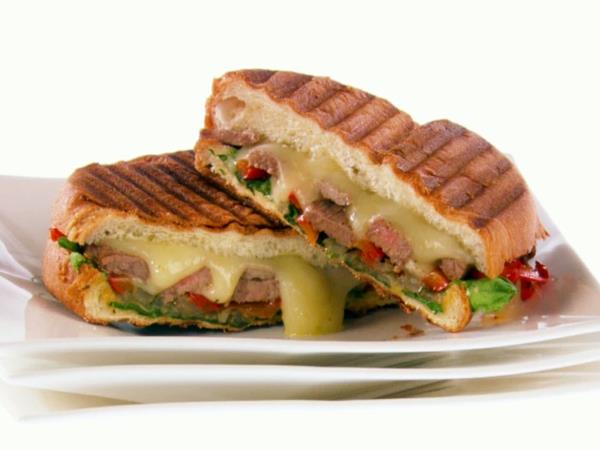 Voileipäreseptit Italia panini -voileipä avoimet voileivät