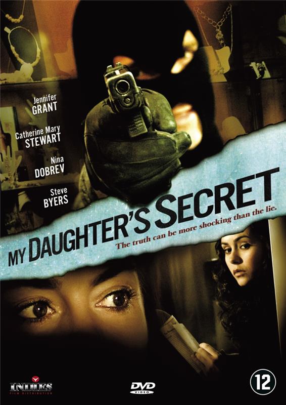 Näyttelijä Nina Dobrev kuvaa My Daughters Secret