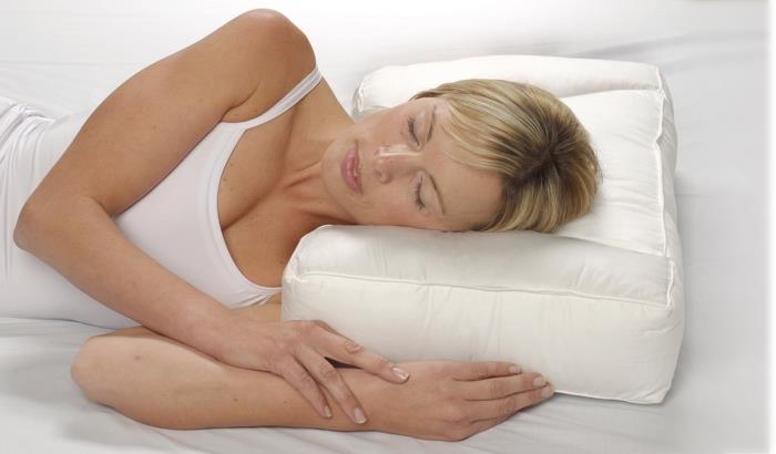 Makuutyyny nukkuma -asento puoli makuutyyny tempur -tyyny dsleeping woman