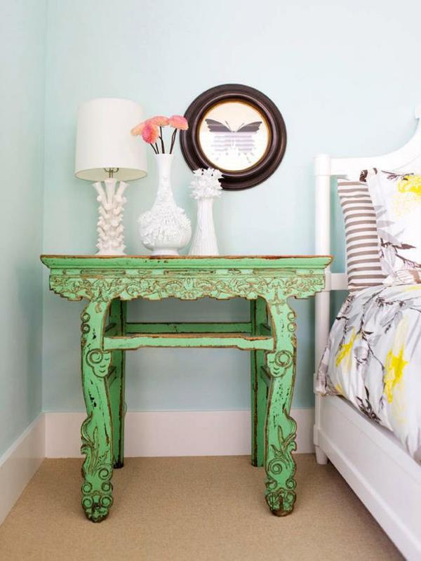Makuuhuoneen trendit lisäsivät maalaismaista vihreitä yöpöytiä