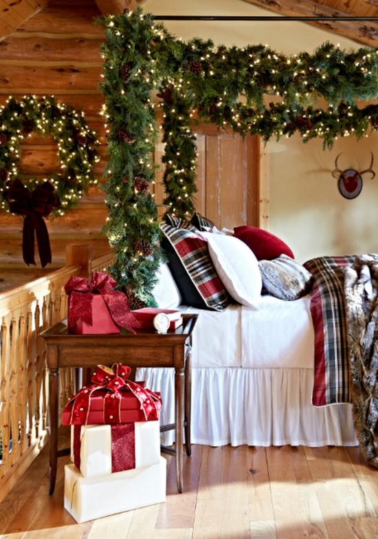 Koristele makuuhuone jouluksi Hyvinvoinnin keidas on valkoinen, punainen vuodevaatteet