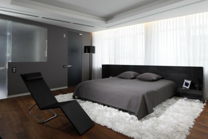 Makuuhuoneen seinän väri harmaa matto