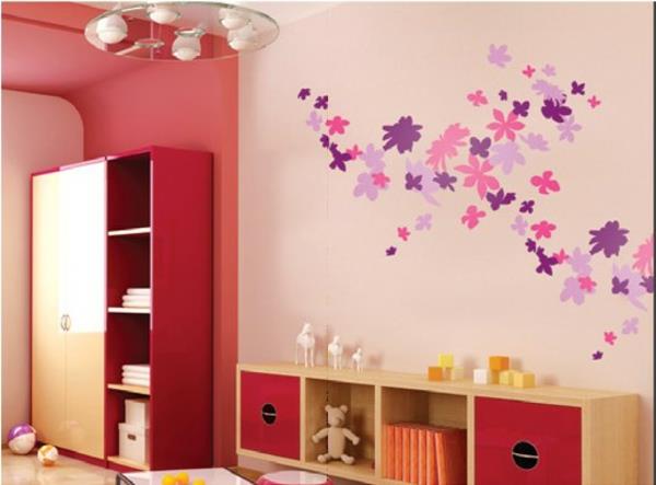 Kauniit seinätarrat ja seinätarrat koristekukina vaaleanpunaisia