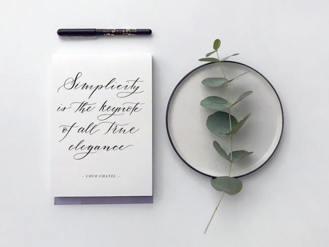 Opi ja hallitse kalligrafian perusteet kalligrafian käsikirjoituksen meditaatio