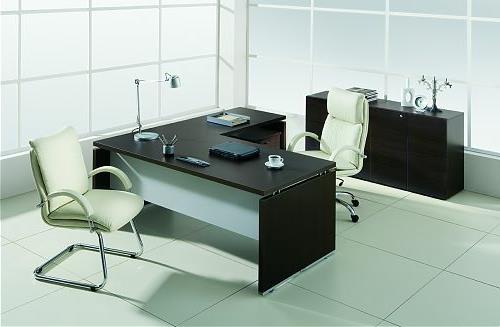 Työpöydät ja tietokonepöydät ovat edullisia ja moderneja