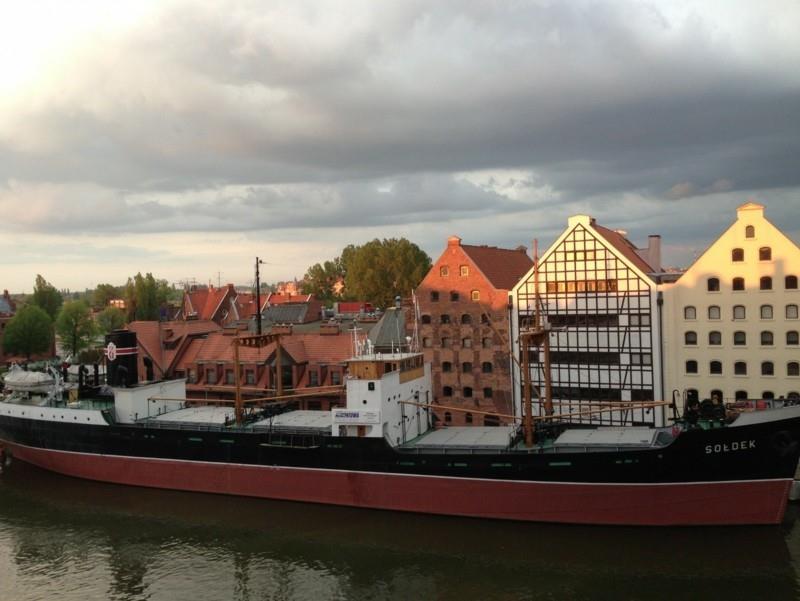 Nähtävyydet Gdansk Soldek i Spichlerze