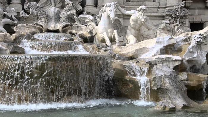 Sightseeing Italiassa Sightseeing Italiassa Fontana di Trevi fragmentti