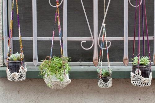 Kotitekoisia ideoita värikäs ikkuna roikkuu kasvit puutarha