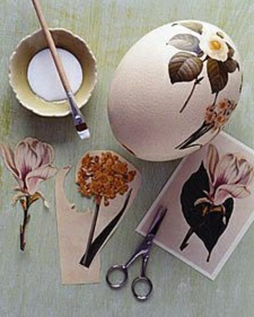 Serviette -tekniikka pääsiäismunissa maalattu valkoisiksi kukiksi