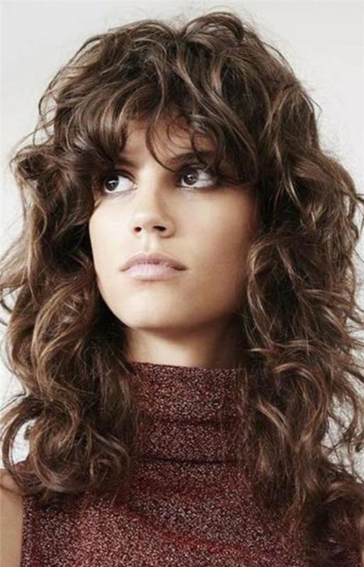 Shag Cut Shag Hairstyle Trend Hairstyles 2021 Curly Shag Haircut