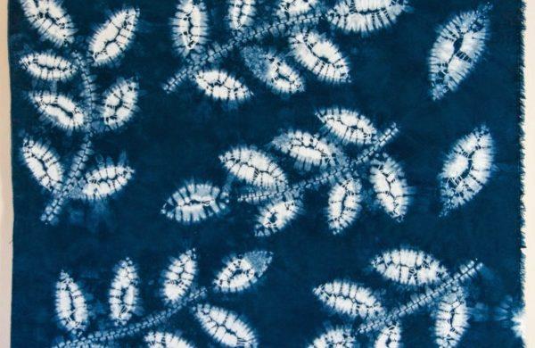 Shibori -tekniikan kasvimotiivien ideoita