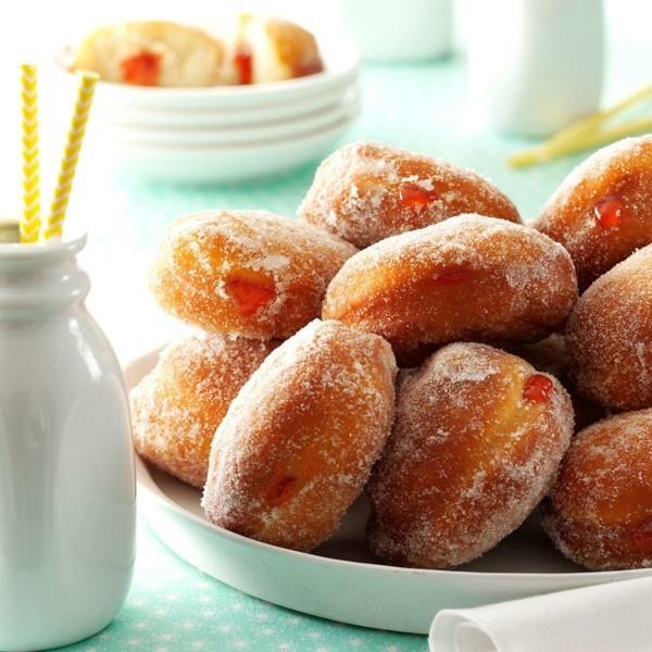 Uudenvuodenaatto Jelly Donuts Mistä uudenvuodenaaton nimi tulee
