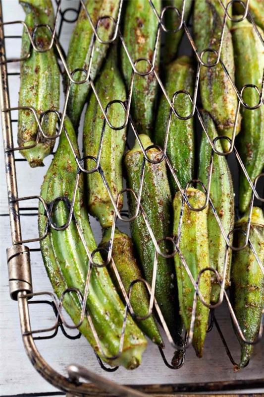 Kesäsalaatit grillattavaksi ja nautittavaksi - herkullisia ja terveellisiä reseptiideoita grillatun okra grillattuina