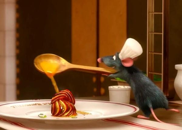 Kesäinen ratatouille -resepti, kuten Pixarin elokuvakohtaisesta remy -lautasesta