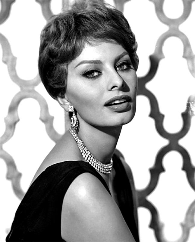 Sophia Loren lyhyet leikkaukset 50 -luvun kampaukset