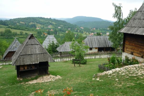 Staro Selo Sirogojno Matkustaa Serbian lomalle