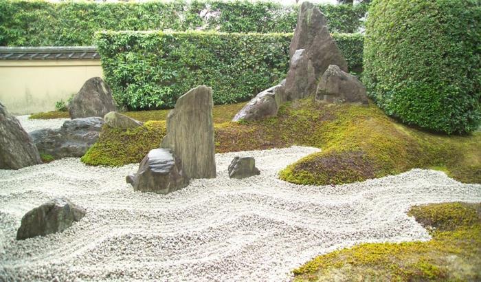 Kivihahmot puutarhasammalle kivi luonnollinen