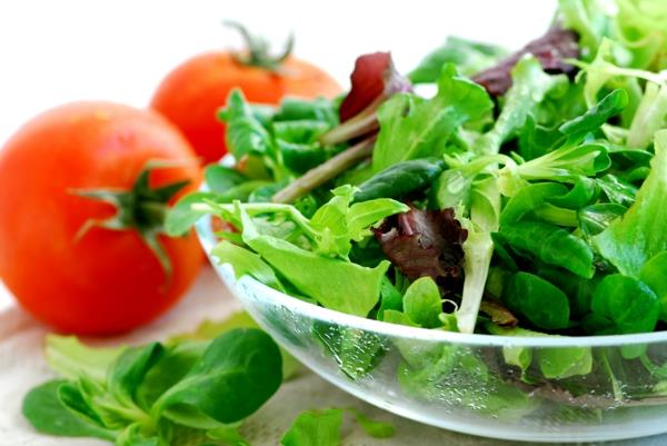 Horoskooppi syöpä terveellinen ruoka syödä tuoretta salaattia