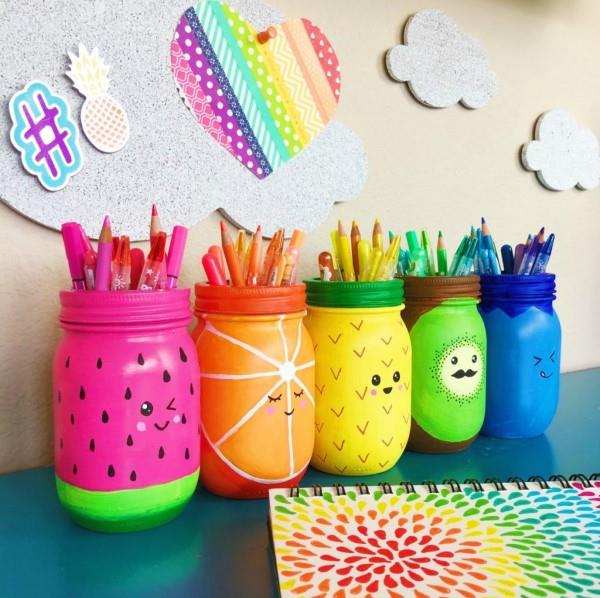 Tinker -kynäteline - ideoita ja ohjeita opiskelijoille ja etätyöntekijöille hedelmiä värikkäitä söpöjä laseja