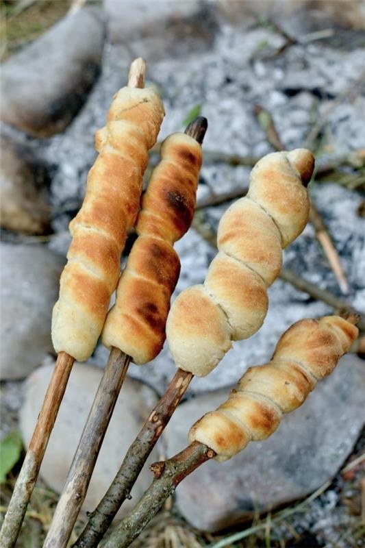 Stick leipä resepti ideoita täydellinen nuotio leipää tikku ideoita
