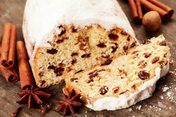 Stollenin leipominen jouluksi Dresdenin joulupukin resepti