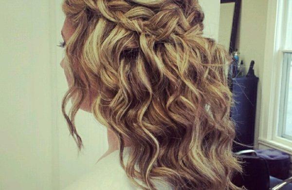 Steps Hairstyle Keskipitkät naisten vesiputouskampaukset
