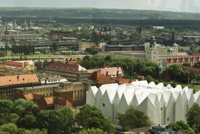 Szczecin-Philharmonic-surkea-van-der-rohe-hinta