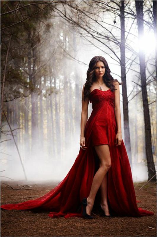TV -sarjan vampyyripäiväkirjat Nina Dobrev -elokuvat
