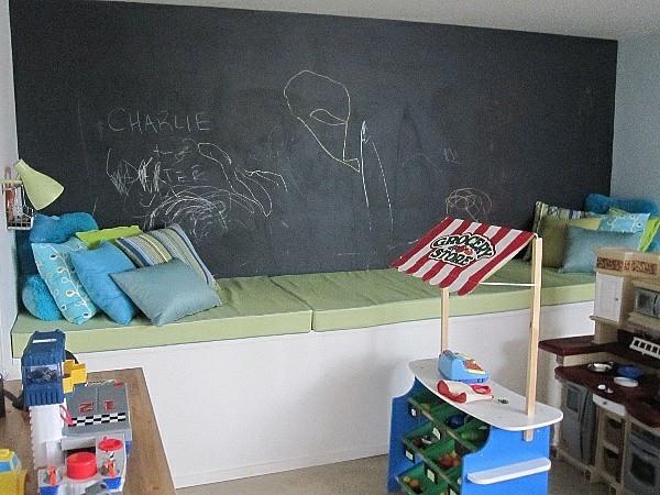 Liitutaulun väri seinän lastentarhan seinän koristelu rentoutumiskulmatyyny