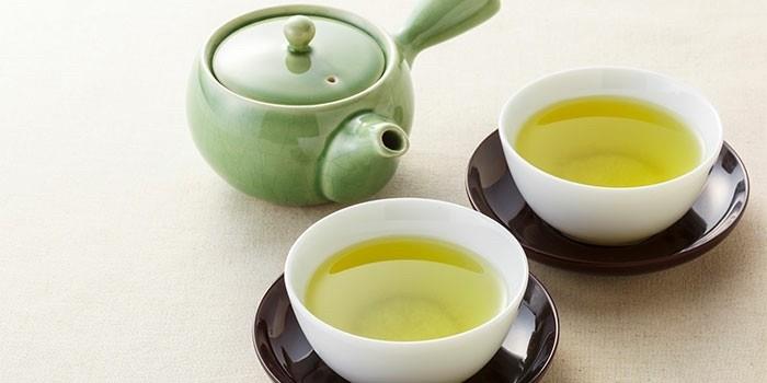 Kuppi vihreää teetä estää haluja, jotka tekevät sinusta laihduttavan