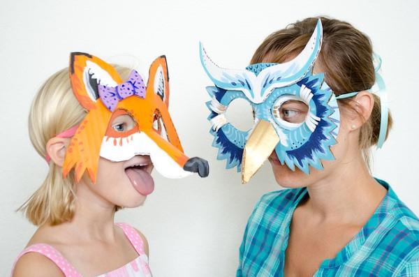 Tee lasten naamioita Mardi Grasille - luovia ideoita ja yksinkertaisia ​​ohjeita kettu- ja pöllömaskeille