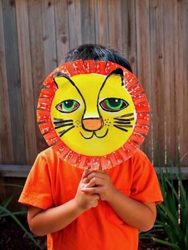 Tee lasten naamioita karnevaaleille lasten kanssa - luovia ideoita ja yksinkertaisia ​​ohjeita leijonamaskin paperilevy