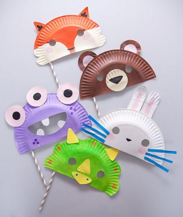 Tee lasten naamioita Mardi Grasille - luovia ideoita ja yksinkertaisia ​​ohjeita paperilautasille eläimille