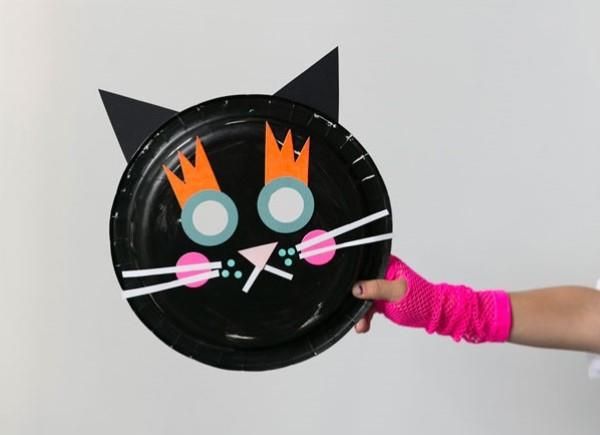 Tee lasten naamioita karnevaaleille lasten kanssa - luovia ideoita ja yksinkertaisia ​​ohjeita mustan kissan halloween