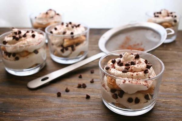 Tiramisu ilman munaa ja ilman alkoholia vegaaninen jälkiruoka