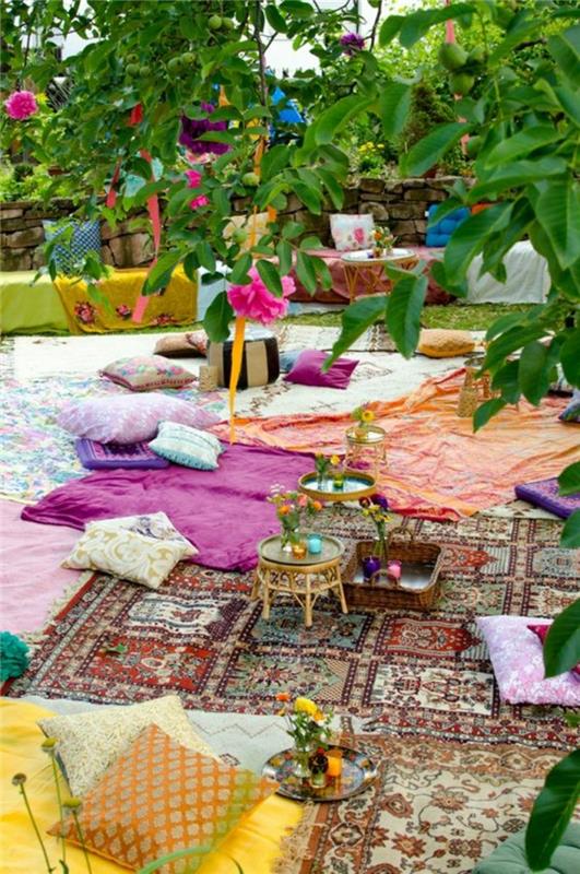 Pöytäkoriste puutarhajuhlien sisustaminen itse tee itämainen matto