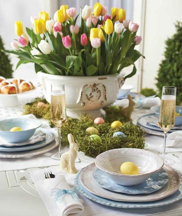 Pöytäkoristeet pääsiäismunaan kattaa pöydän ´Vinkkejä pääsiäiseen