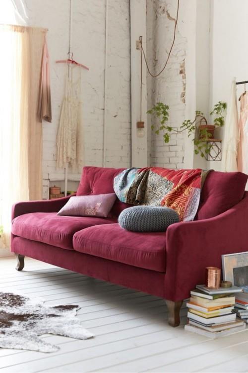 Trendiväri Marsala -sisustussuunnittelu elävä tyyli sohva