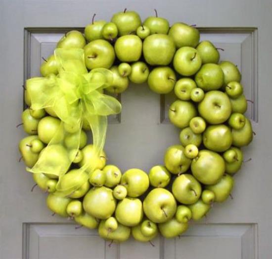 Tinker oven seppele omenoilla oven koristelu vihreät omenat vaaleanvihreä nauha